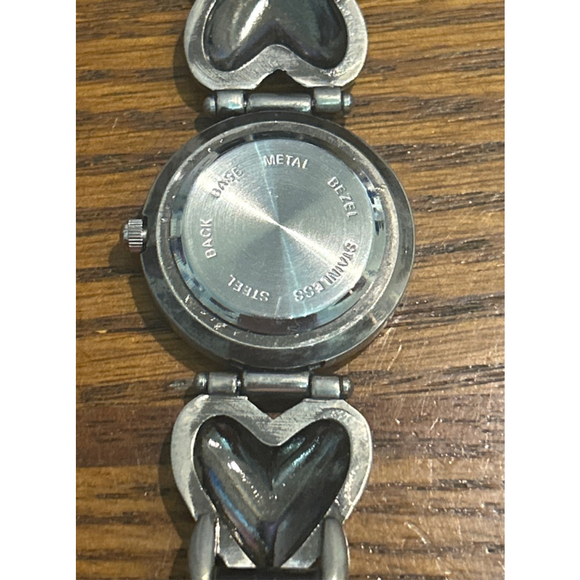 Women's Unbranded Silver Heart Detail Watch with Black Band, One Size - Picture 4 of 5